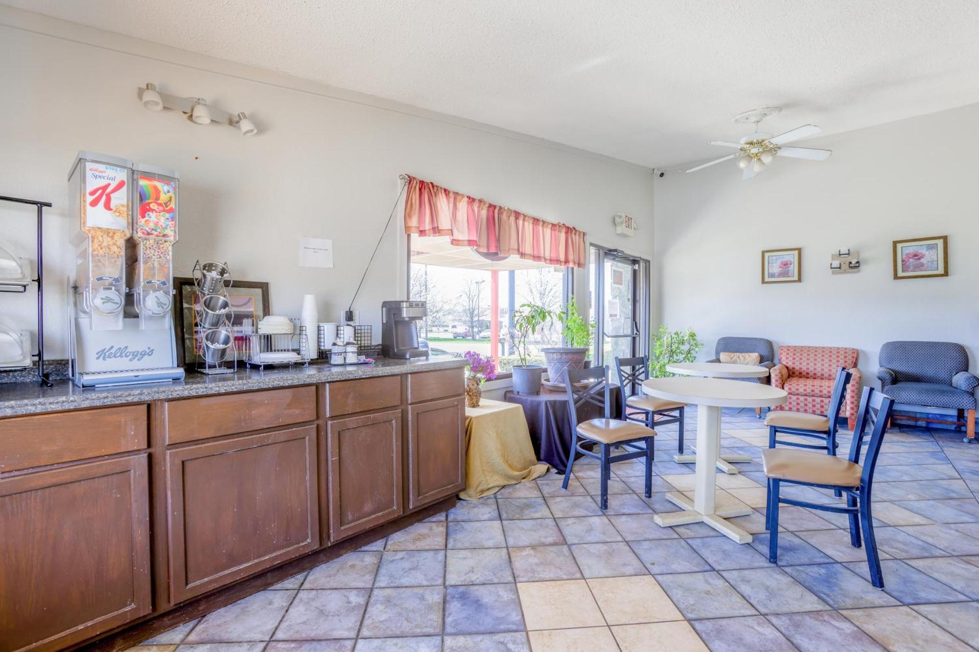 Cozy Garden Inn By Oyo Hwy 40 ريتشموند المظهر الخارجي الصورة